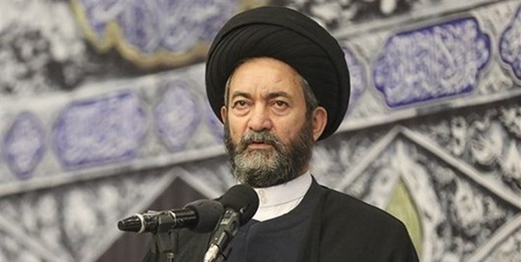 نماینده ولی فقیه در استان و امام جمعه اردبیل گفت:  تازه های انقلاب اسلامی بایستی به نسل جوان ارایه شود.