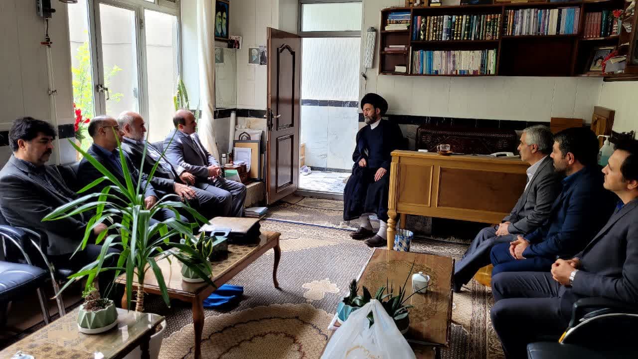 دیدار مدیر عامل شرکت گاز با نماینده ولی فقیه و امام جمعه اردبیل